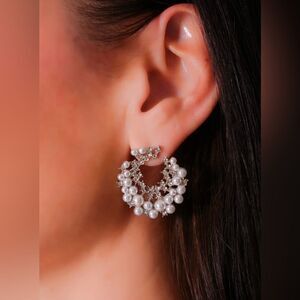 Pearl detail stud earrings A271